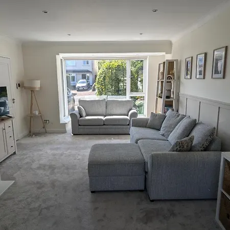 Bright 2bd Family With Hidden Zen Den & Garden Daire *