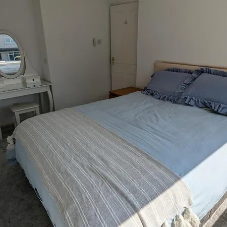 Bright 2bd Family With Hidden Zen Den & Garden * Dublin