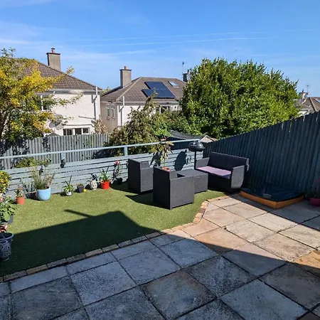 Bright 2bd Family With Hidden Zen Den & Garden