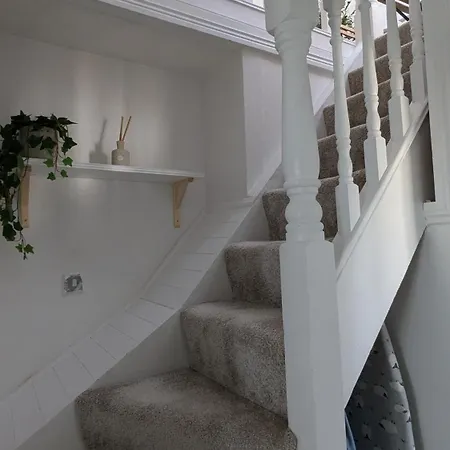 Bright 2bd Family With Hidden Zen Den & Garden Apartament *